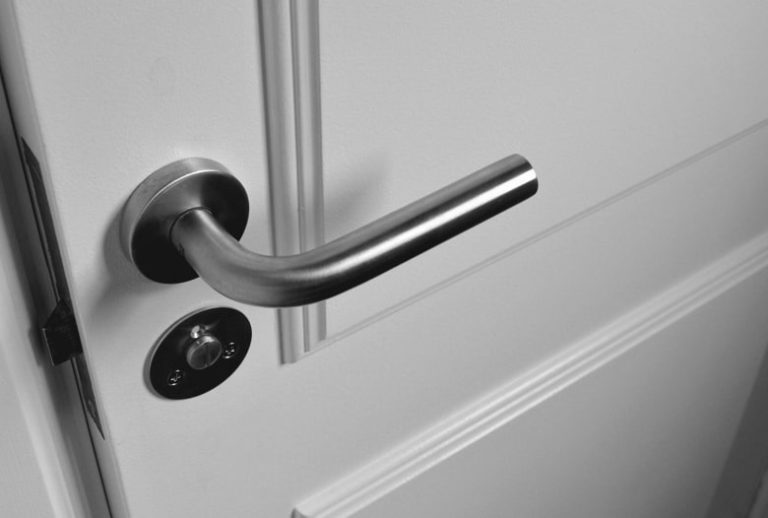 Door handle